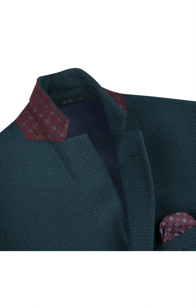 Close-up of the solid collar and pocket on the Men's Slim Fit Blazer Wool Blend Sports Jacket in Emerald Green.