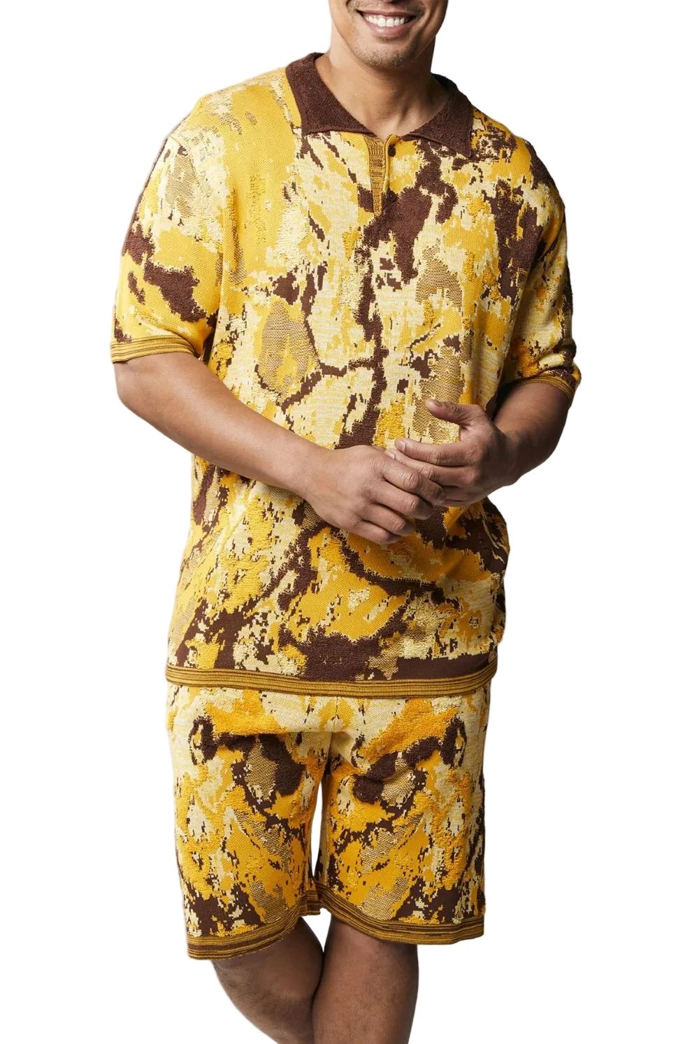 Stacy Adams - Men's Gold Abstract Knit Walking Suit Short Set